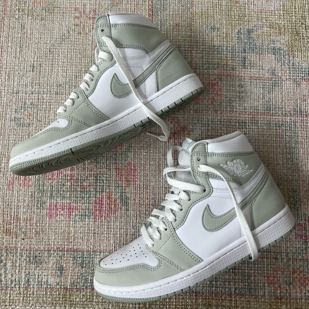 NEW Air Jordan retro OG seafoam green
